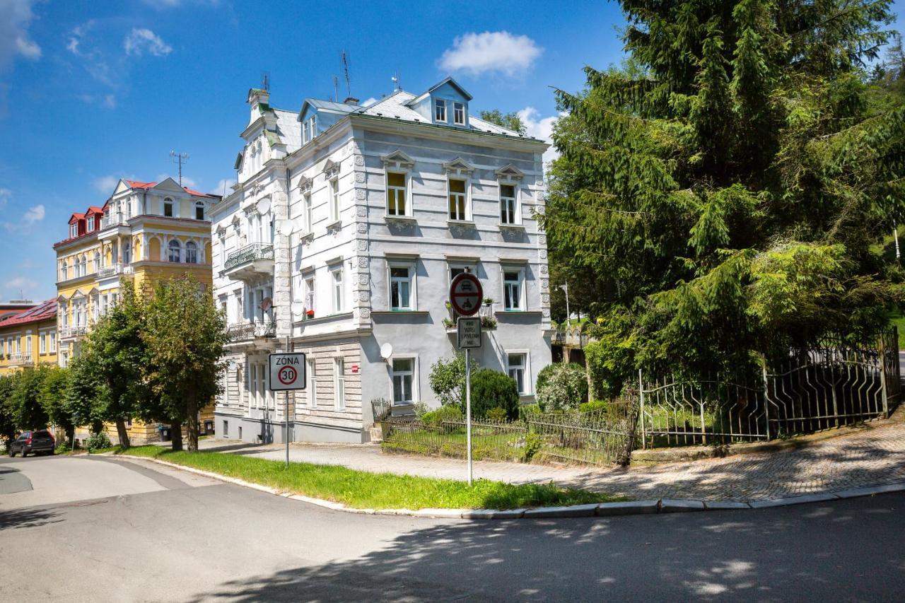 Apartman Karlovarska Marianske Lazne Exterior photo